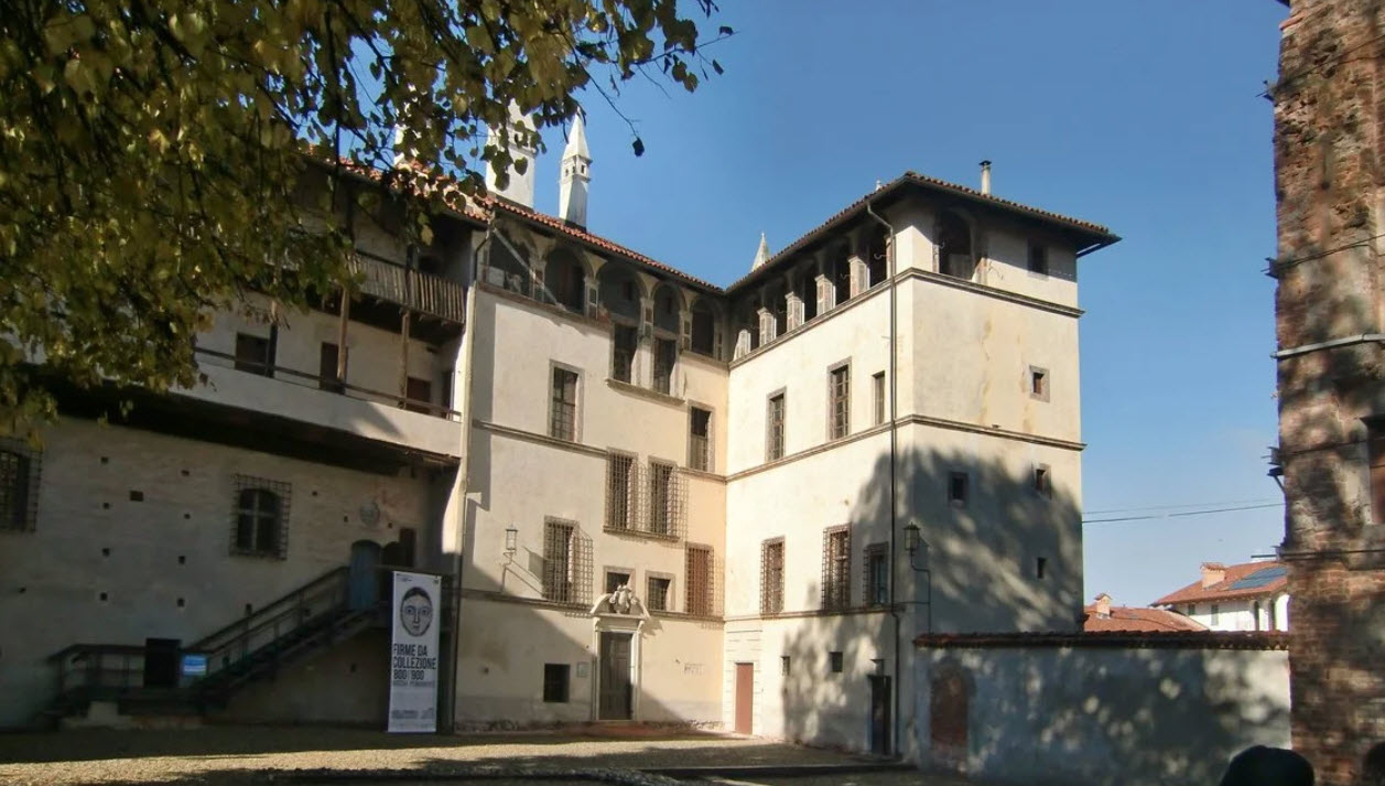Castello di Azeglio, Italy